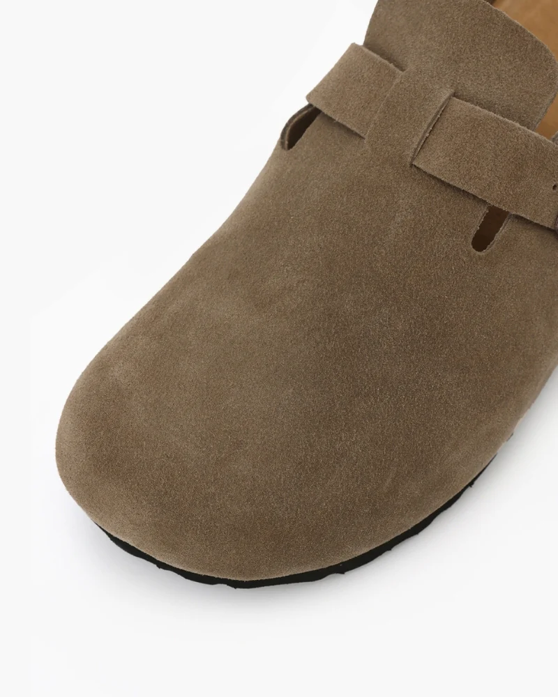 Silent Wealth Suede Clogs